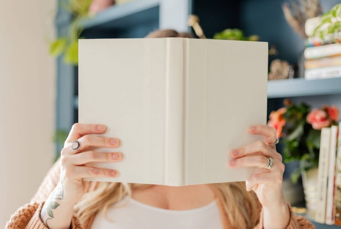 17-best-side-hustles-for-book-lovers