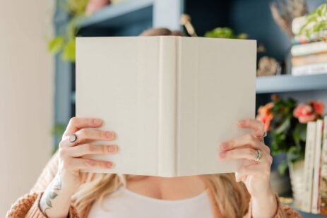 17-best-side-hustles-for-book-lovers