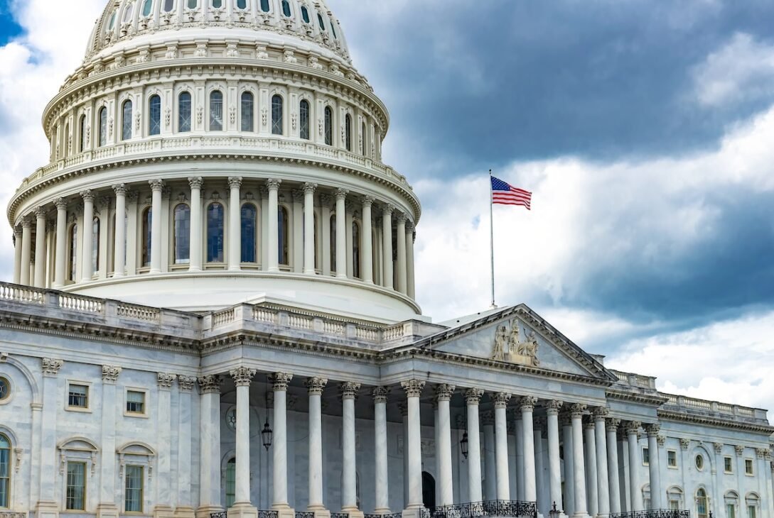 lawmakers-warn-student-loan-oversight-is-slipping