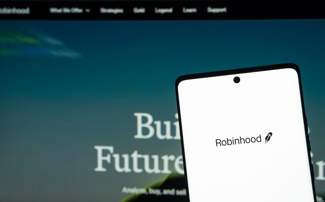 treasury-taps-robinhood-and-bny-mellon-to-power-new-trump-accounts-program