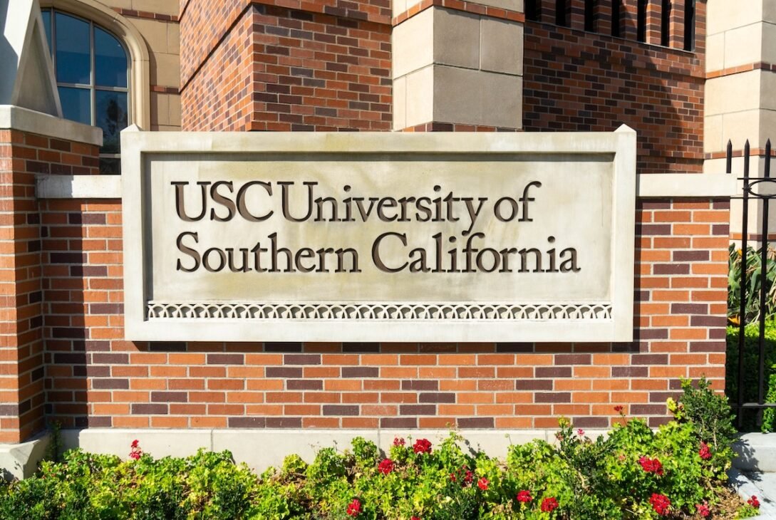 52-usc-marshall-professors-sign-letter-warning-of-business-school’s-“downward-trajectory”