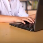 students-pick-work-over-college-as-ai-rewrites-career-plans