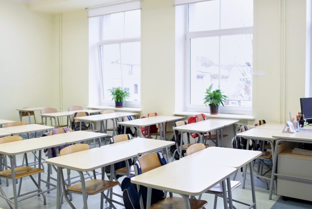 study-confirms-more-hours-in-school-raises-student-achievement-—-with-one-catch