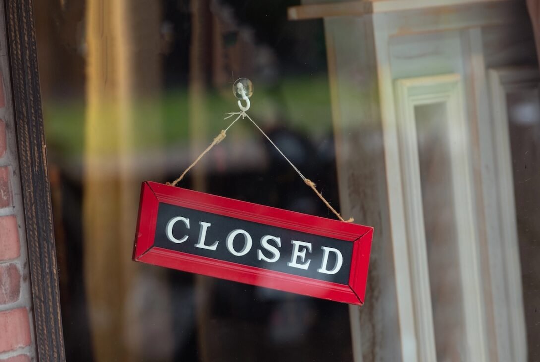 could-your-college-close?-5-warning-signs-every-family-should-watch-for