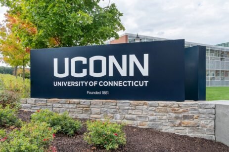 uconn-freezes-tuition-for-second-straight-year-despite-$83.5-million-budget-gap