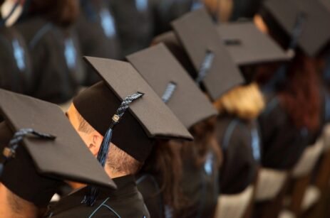 new-data-reveals-a-growing-class-of-americans:-educated-but-not-wealthy