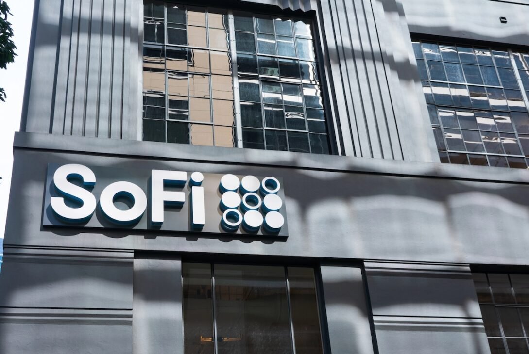 sofi’s-sec-filing-says-its-private-student-loans-can-be-discharged-in-bankruptcy
