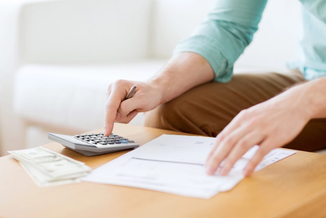 best-student-loan-rates-for-august-4,-2026:-college-ave-and-sallie-mae-lead-at-2.09%