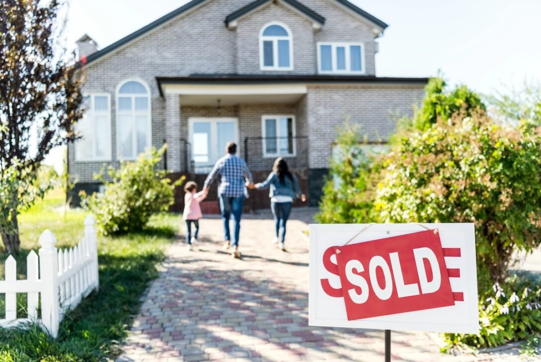 new-bipartisan-bill-would-let-529-plans-pay-up-to-$35,000-toward-a-first-home