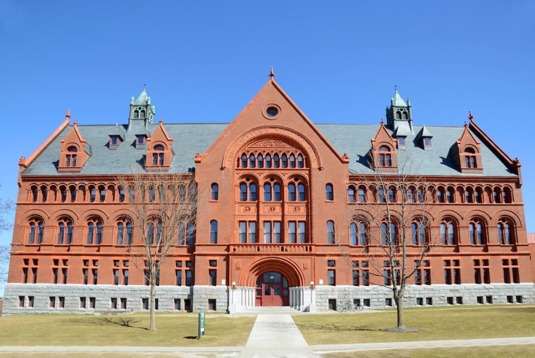 uvm-cuts-tuition-by-$18,000-for-students-from-five-new-england-states