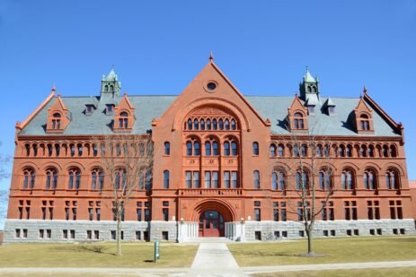 uvm-cuts-tuition-by-$18,000-for-students-from-five-new-england-states