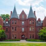 wellesley-goes-tuition-free-at-$200,000,-joining-harvard-and-mit