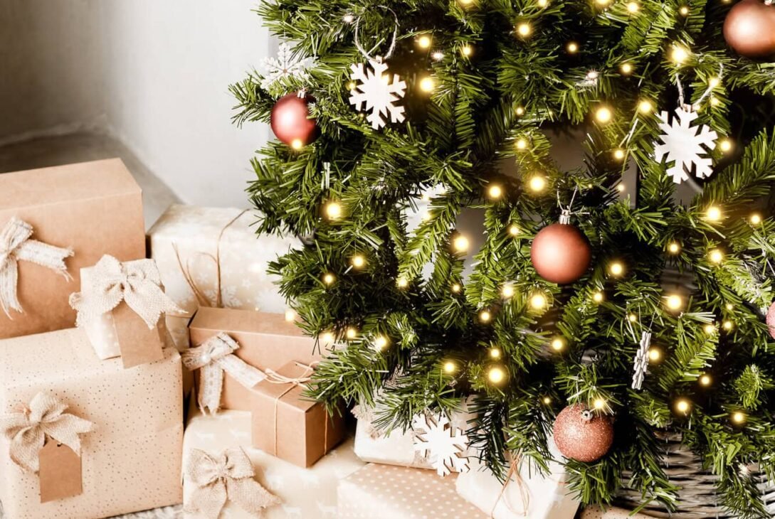 12-ways-to-make-$500-before-christmas-without-getting-a-traditional-second-job